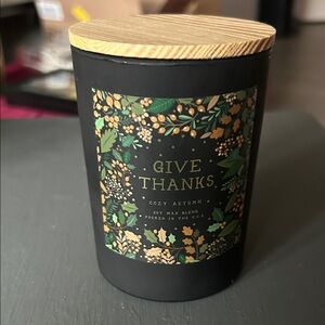 Cozy Autumn Soy Wax Candle - Black and Green. “Give Thanks”.